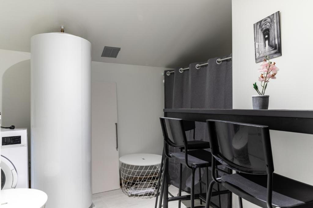 Hsh Batignolles Sauffroy Charming Apartment 8P Paris Eksteriør billede